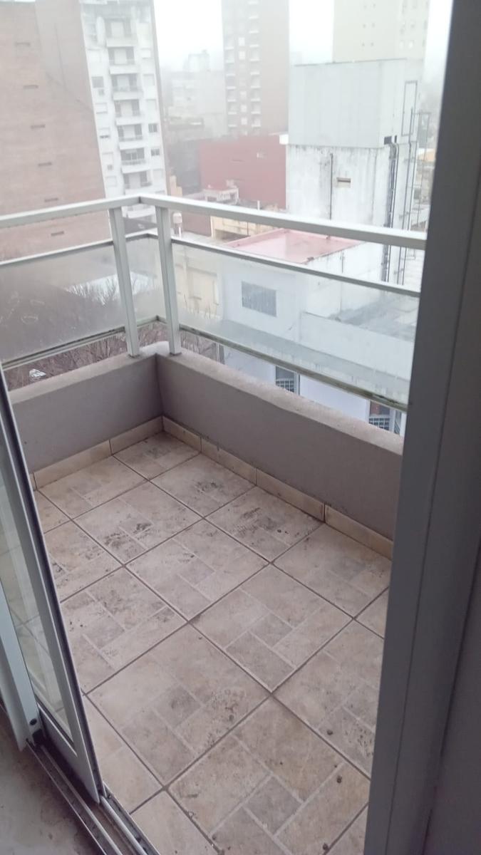 VENTA - MONOAMBIENTE - CORRIENTES 2200 - ABASTO - ROSARIO