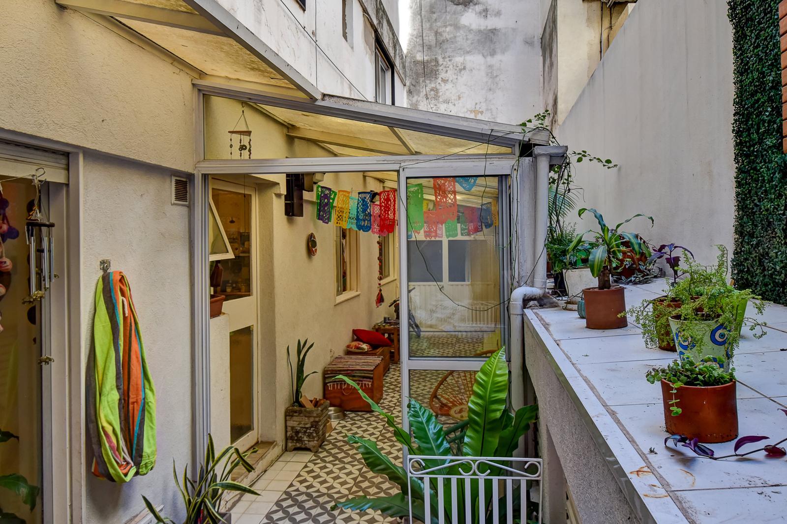 VENTA HERMOSO 3 AMB, CON PATIO  RECICLADO – PALERMO, BARRIO NORTE