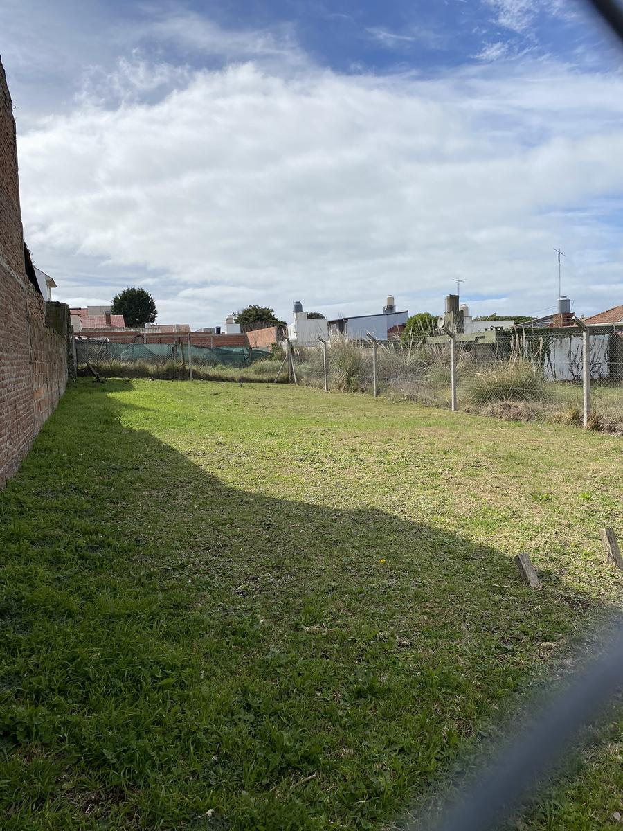 VENTA  Lote en Barrio Faro Norte  300 m²