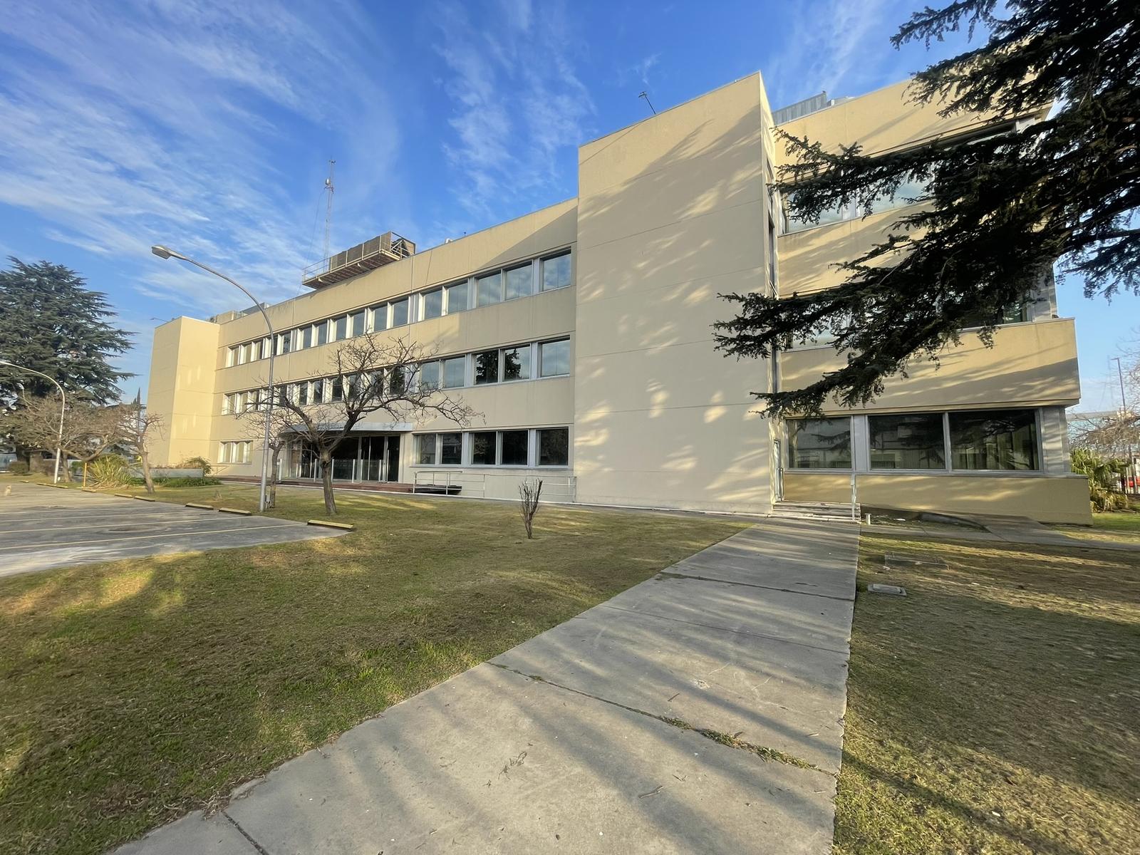 Edificio de Oficinas en Alquiler - San Martín