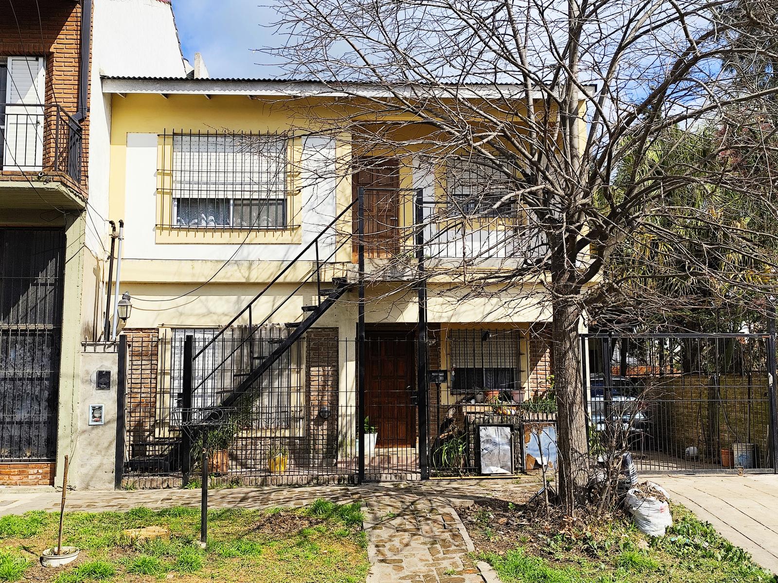 Casa En Alquiler Belen De Escobar