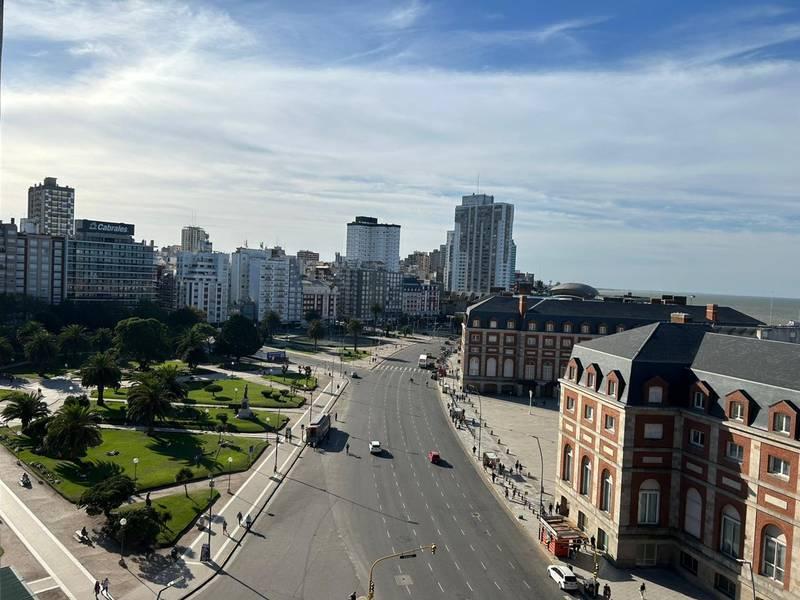 Departamento en venta dos ambientes frente al casino.