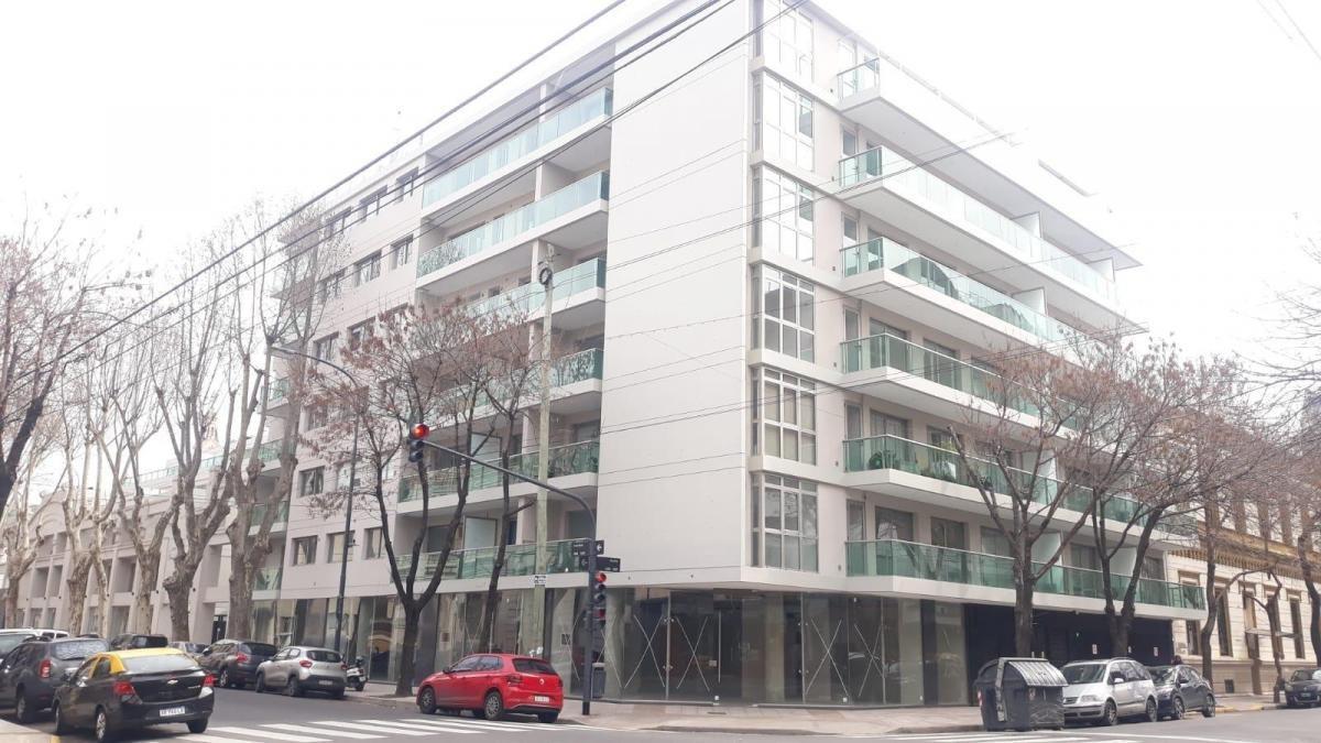 Departamento de 4 amb en venta en Brandsen al 1400 Barracas CABA