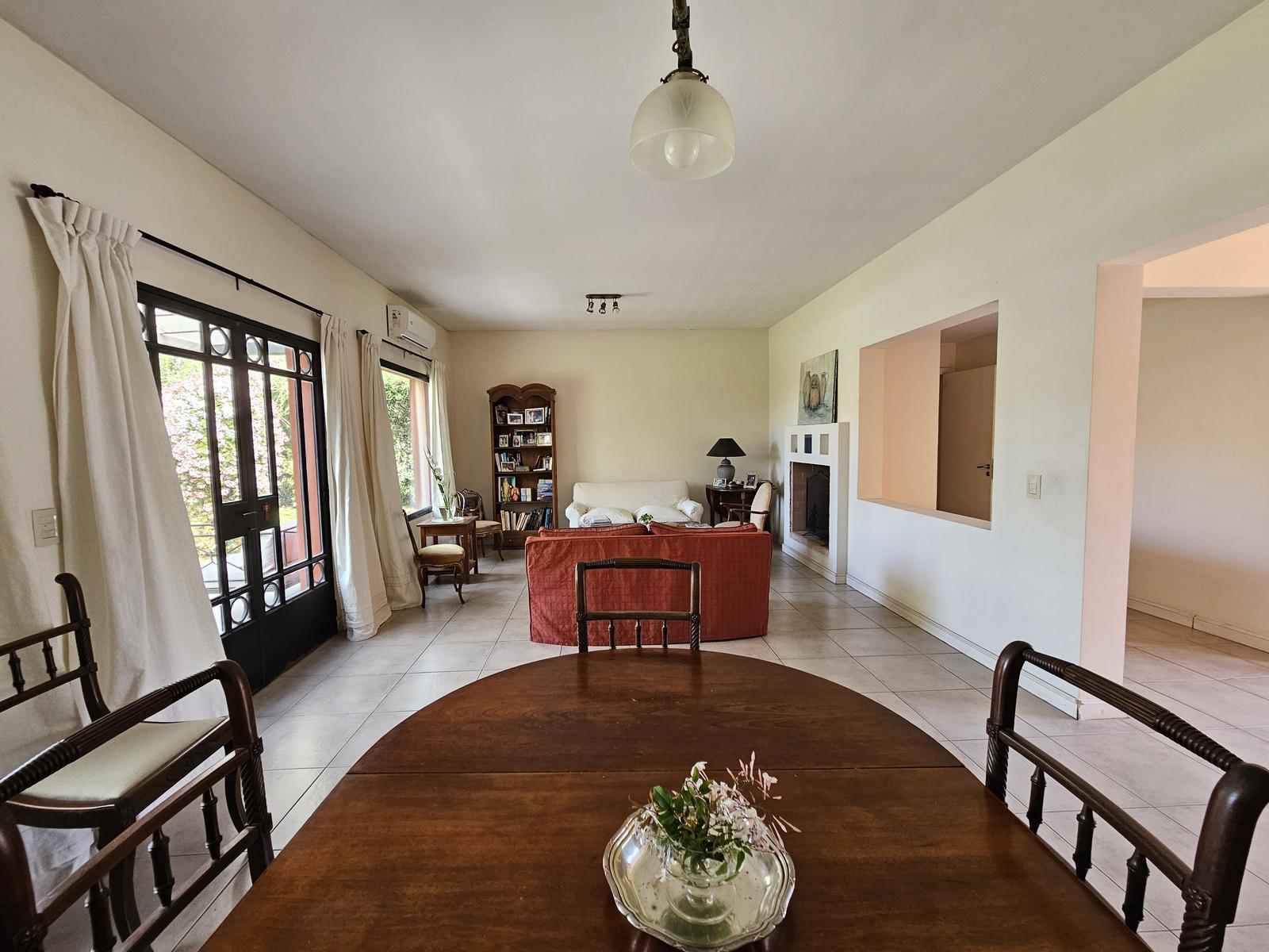 Casa en lote interno en venta en Barrio Santa Bárbara