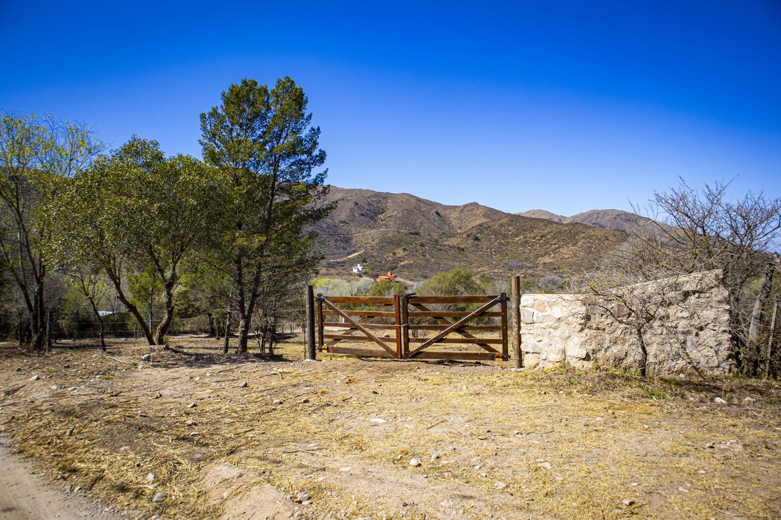 TERRENO GRANDE EN VENTA EN LAS SIERRAS