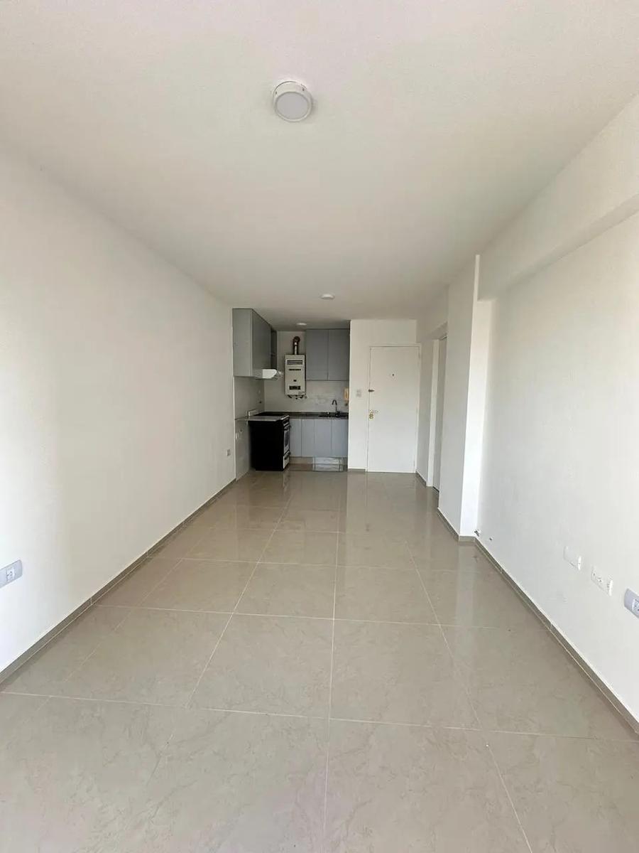 Departamento en  Nueva Córdoba 1 dormitorio con balcón 1 baño Plaza España