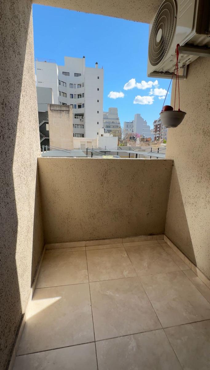 Moderno Departamento en Gral Paz ! Con Pileta, Solarium, Quincho y Balcón