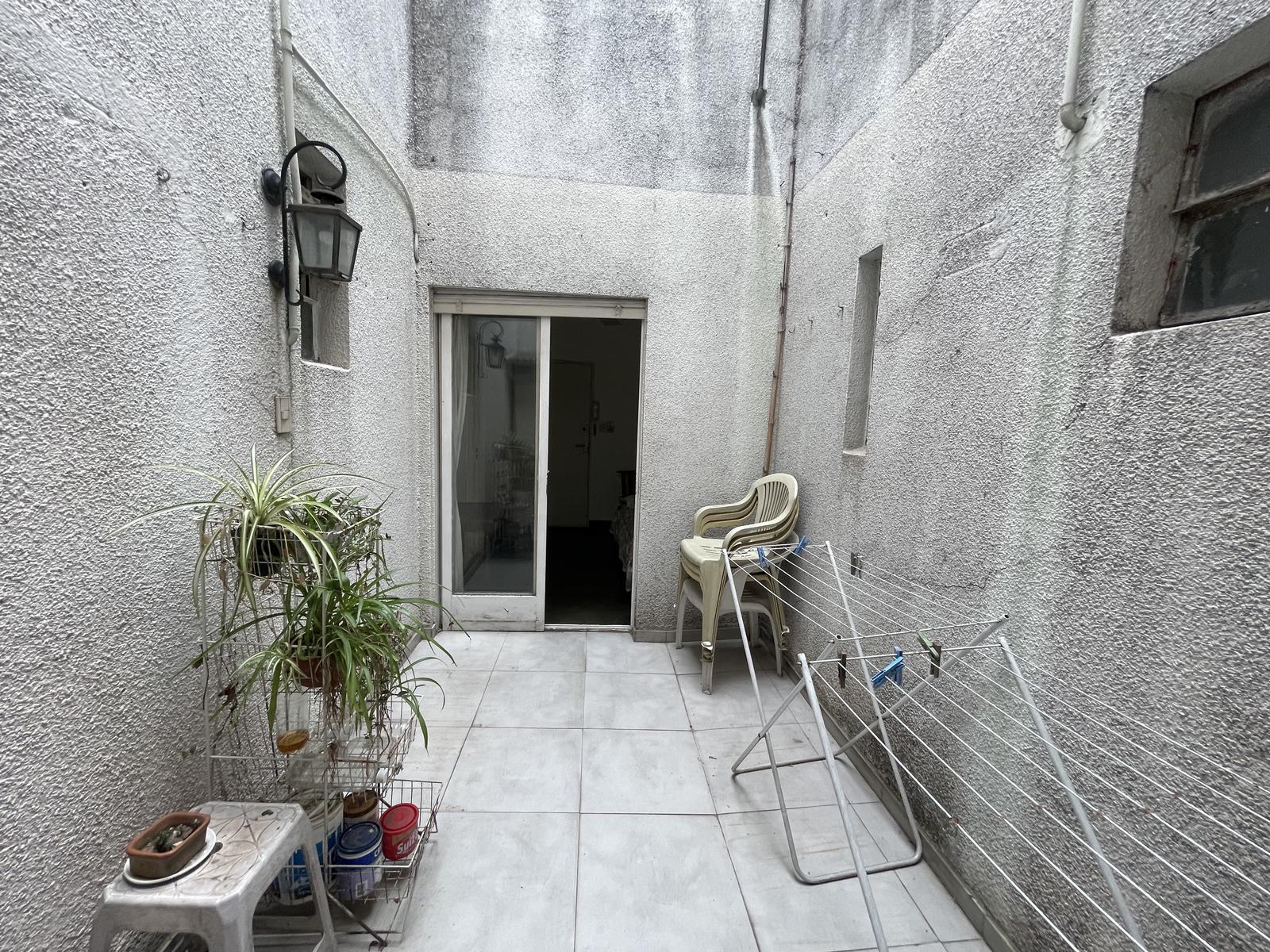 Hermoso depto con patio en Palermo !!!APTO CREDITO!