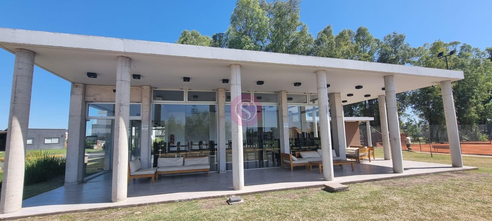 Casa en Venta en Barrio Santa Elena, Pilar Del Este