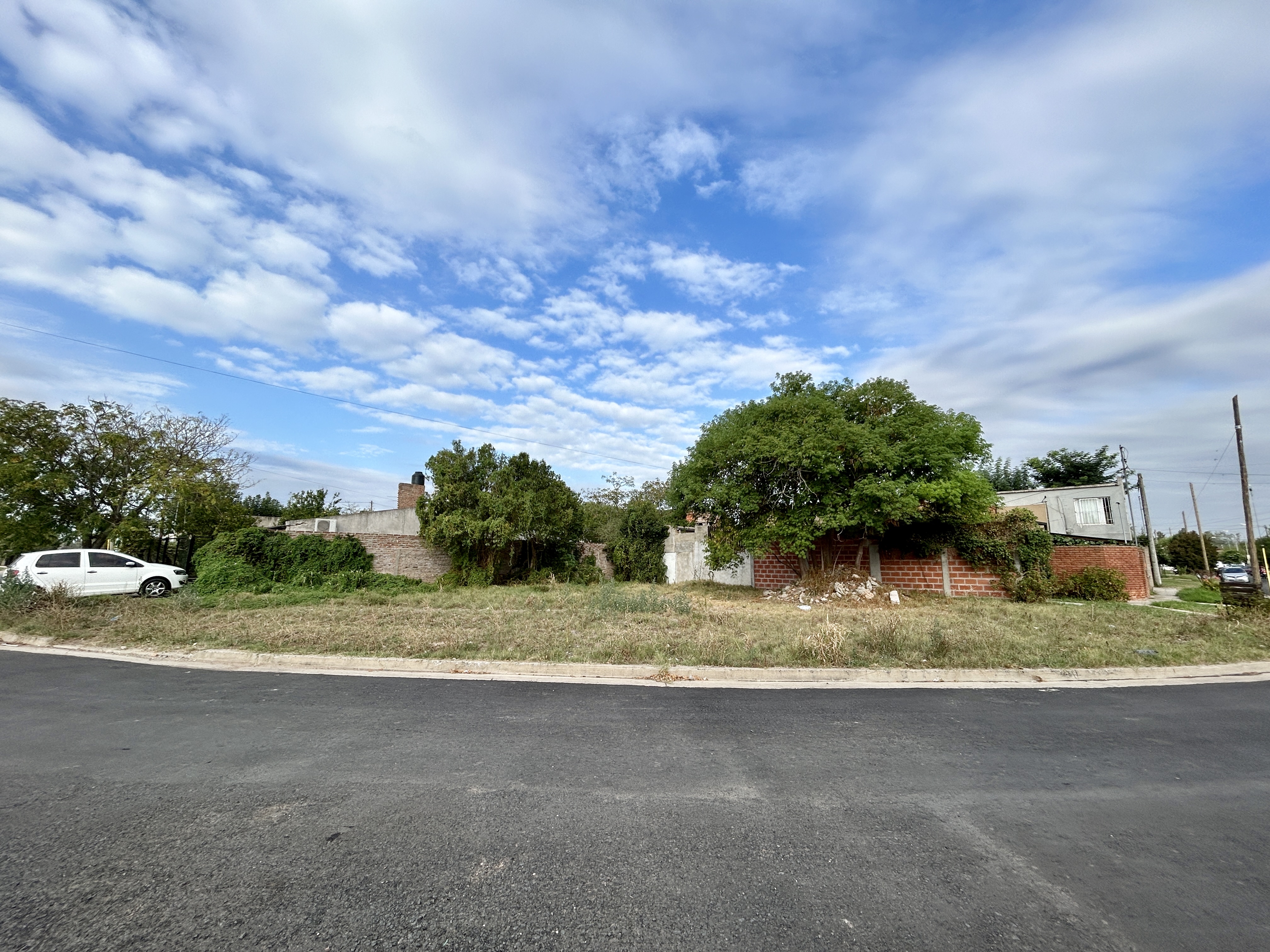 Terreno a la venta en lujan barrio san bernardo