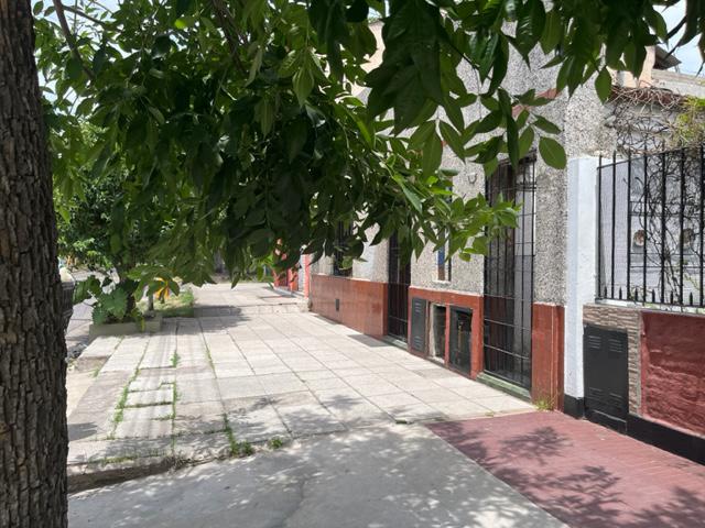 Venta PH 2 amb a reciclar en Lanús Este