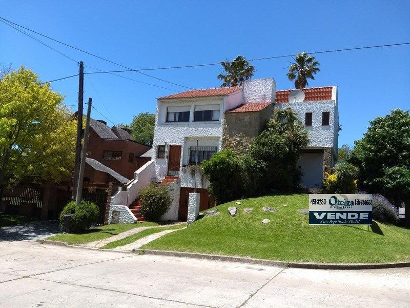 Venta chalet en barrio Los Troncos