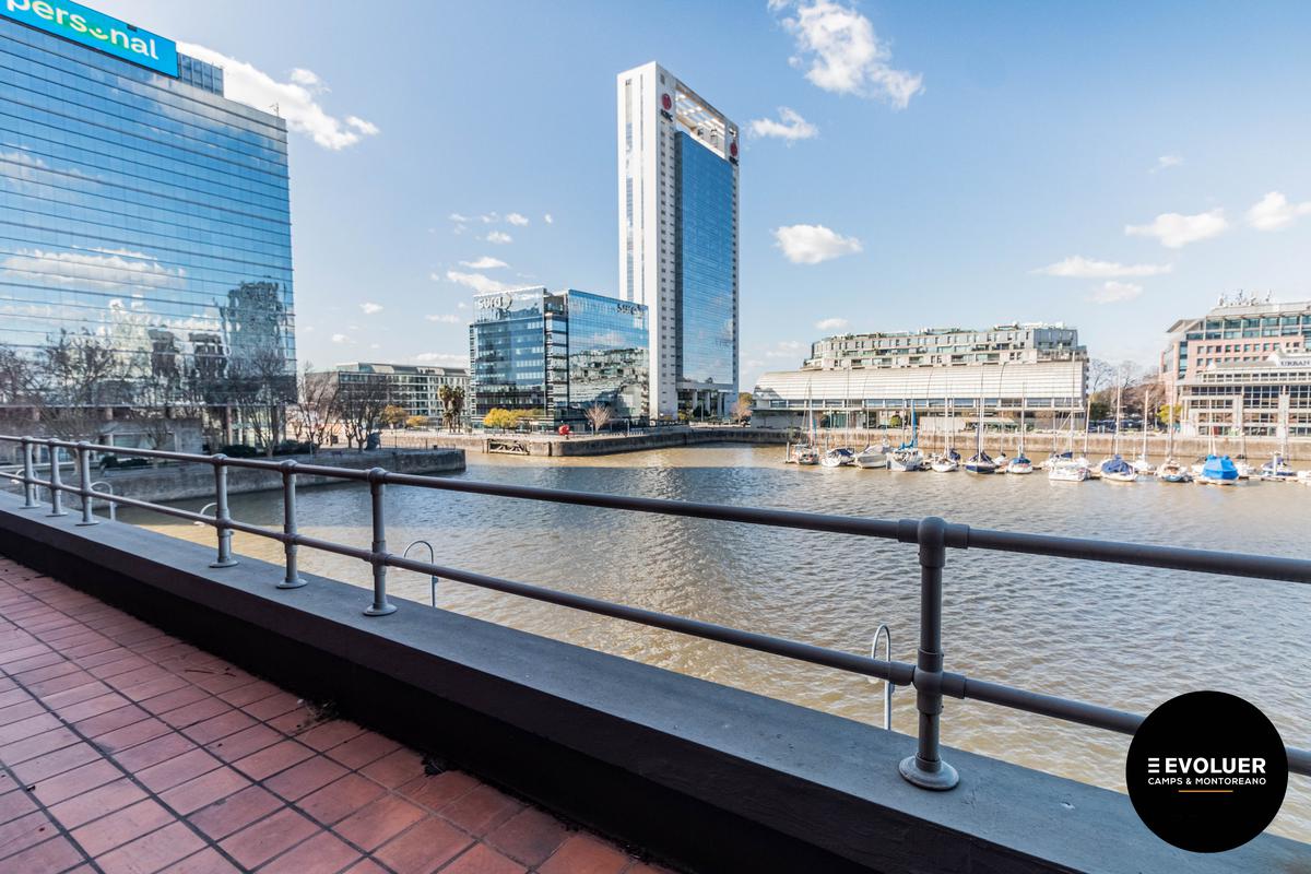 Alquiler oficina con vista, 7 ambientes y 3 cocheras- Puerto Madero