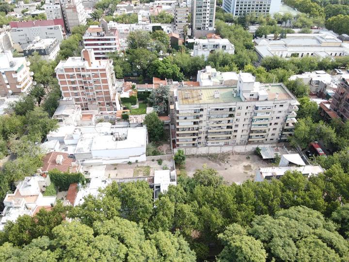 Terreno / Lote en venta de 1708m2 ubicado en Ciudad de Mendoza.