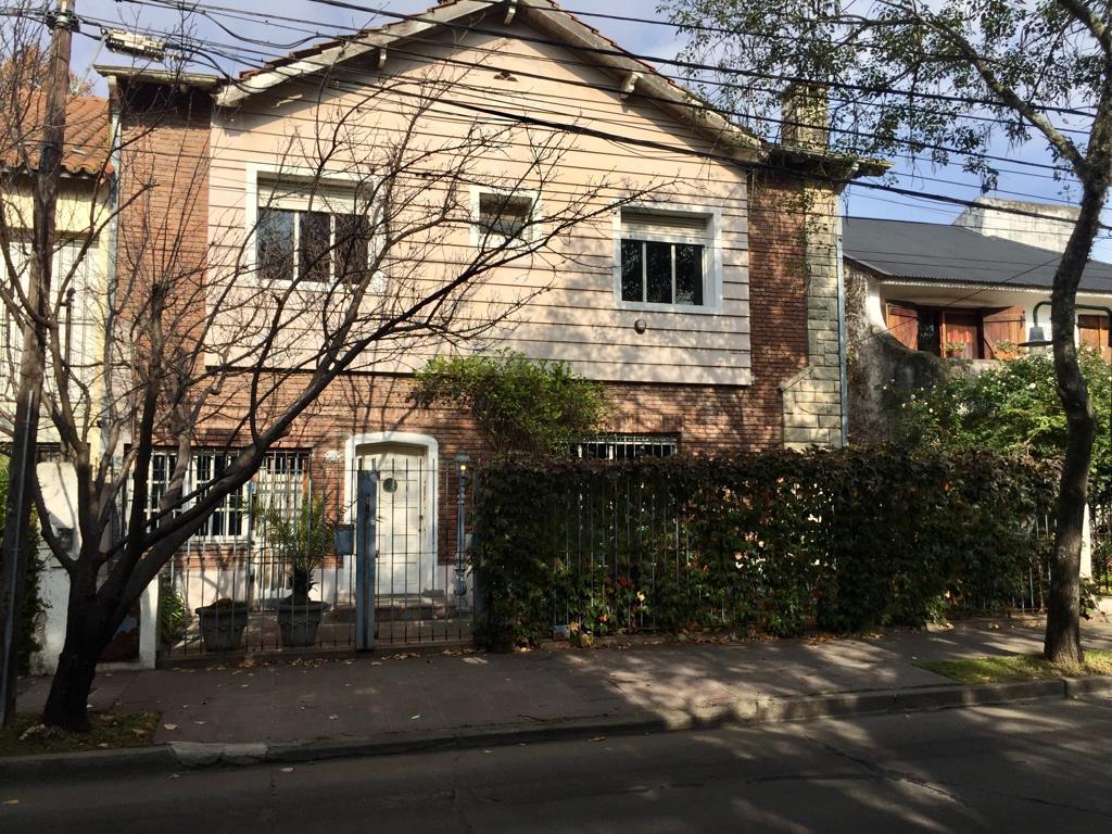 Acassuso Casa en  Venta