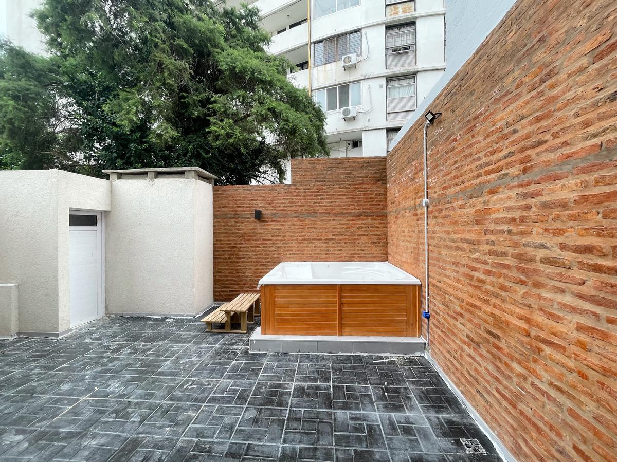 Venta Departamento de 1 Dormitorio a Estrenar con patio y Jacuzzi en Barrio Martin