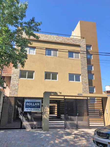 Venta departamento de 4 amb c/cochera fija en Olivos