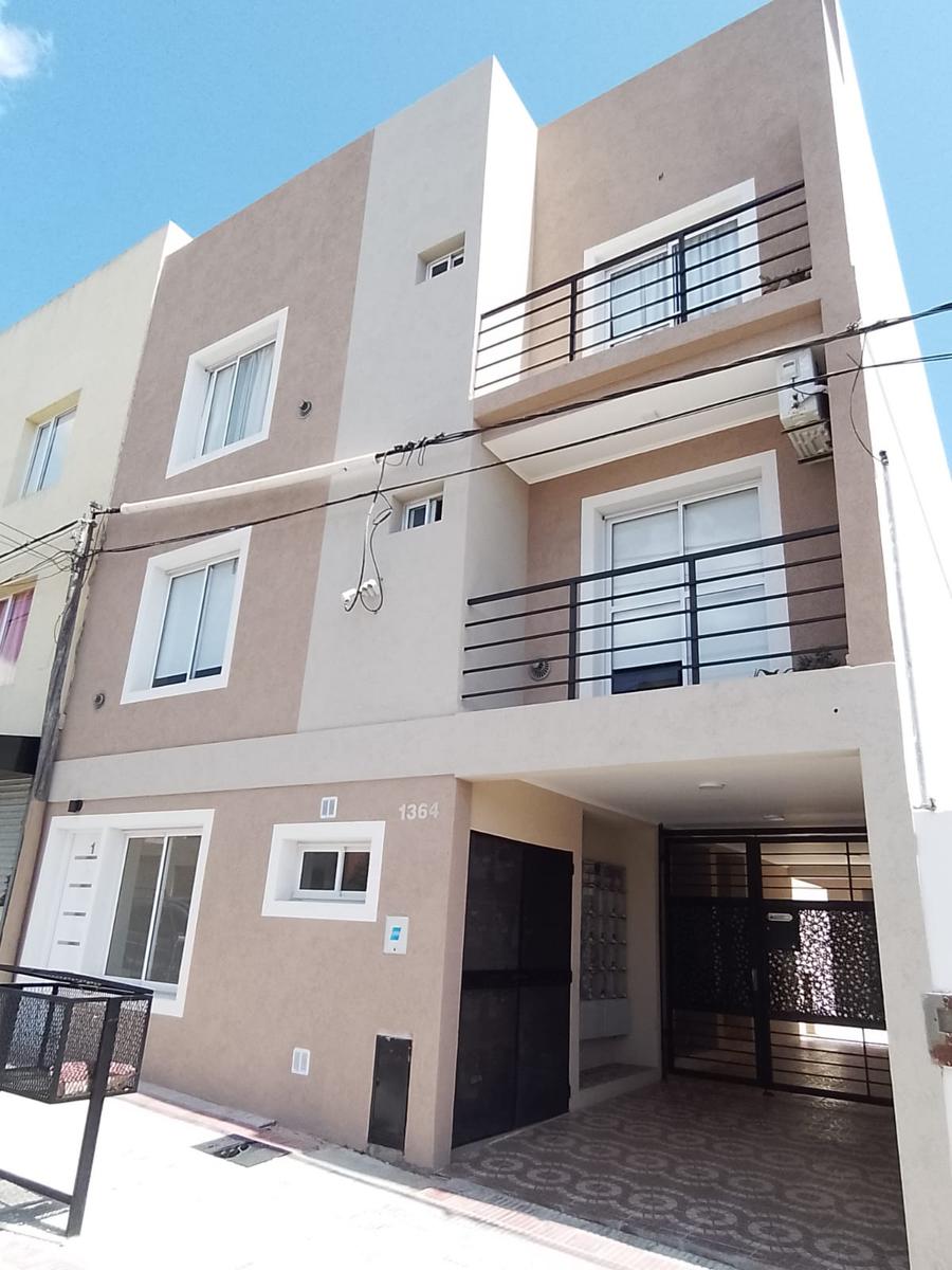 DEPARTAMENTO EN VENTA AL POZO