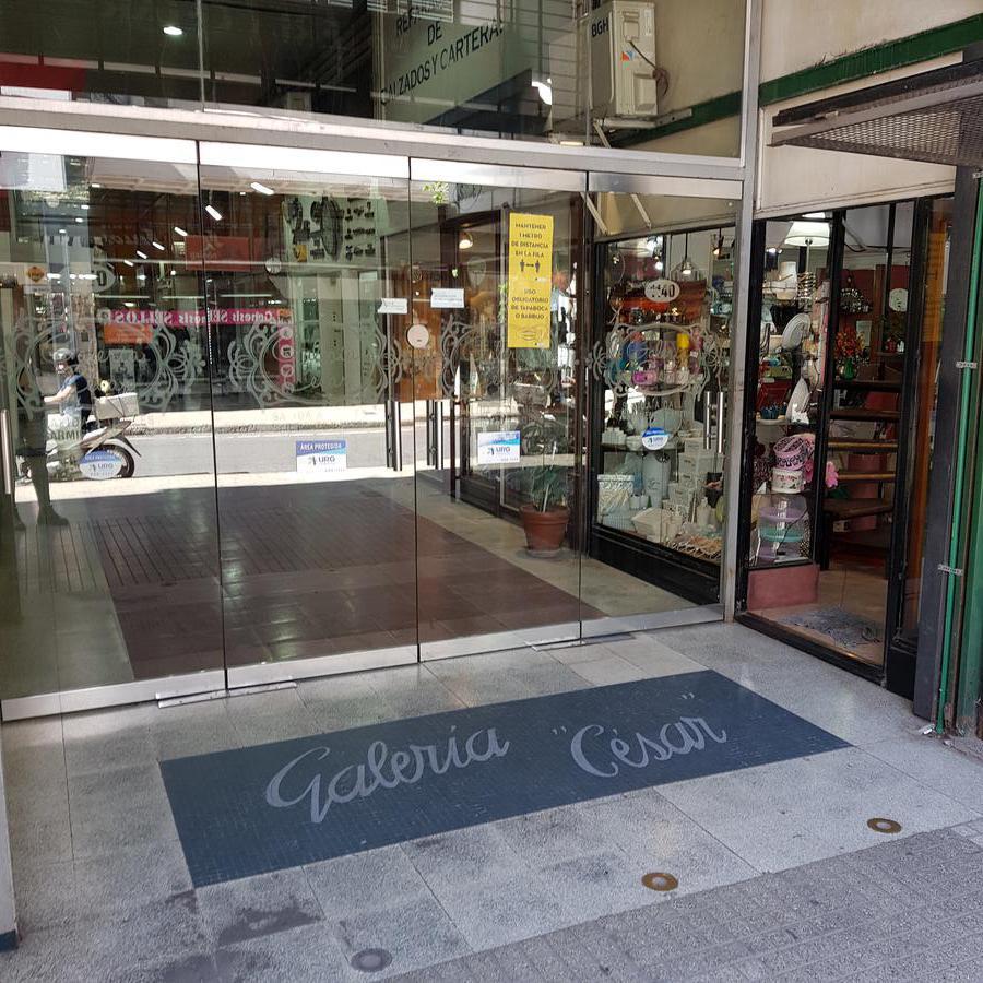 Venta local en Galería César - Rioja 1100 Rosario