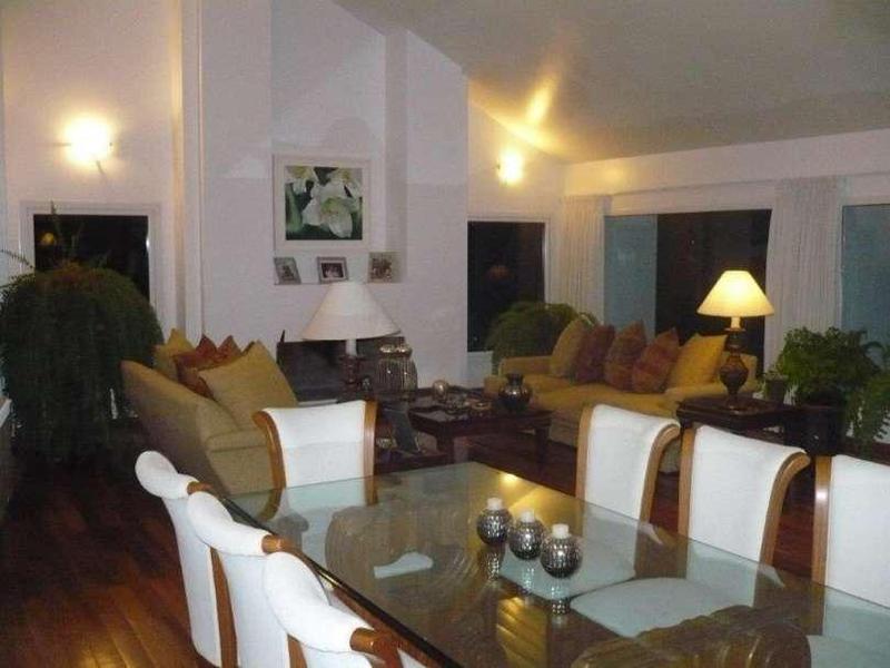 Casa en venta de cuatro dormitorios, Barrio cerrado El bosque, Zona Norte, Córdoba