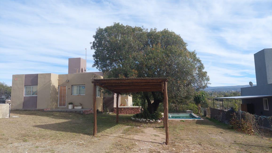 Casa Con Vista A Las Sierras