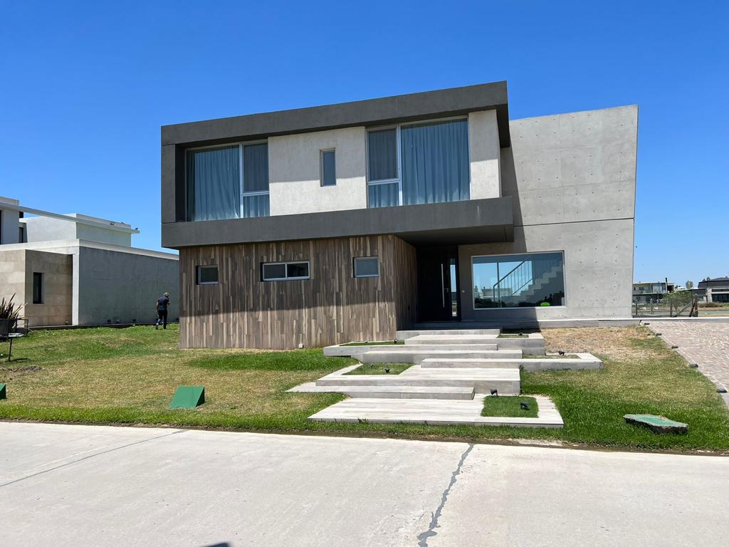 Casa en Círculo Hebreo