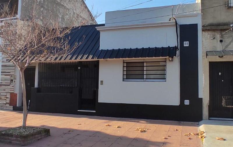 Casa venta Lanus Este