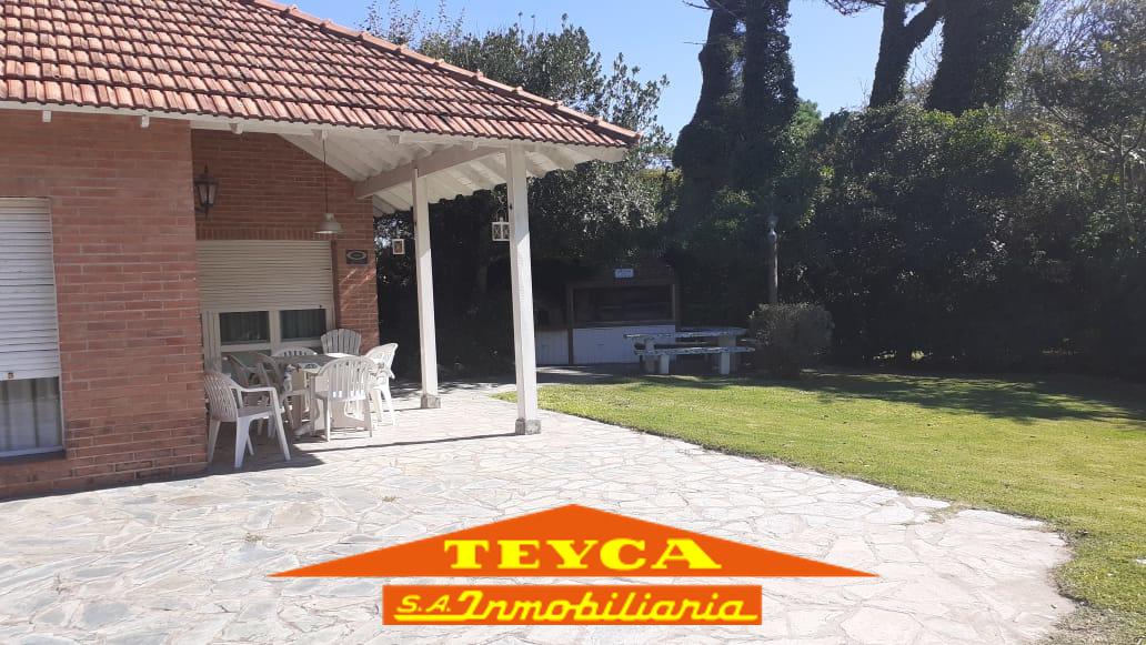 VENTA , CASA DE 5 AMBIENTES  Del Buen Orden 964, PINAMAR