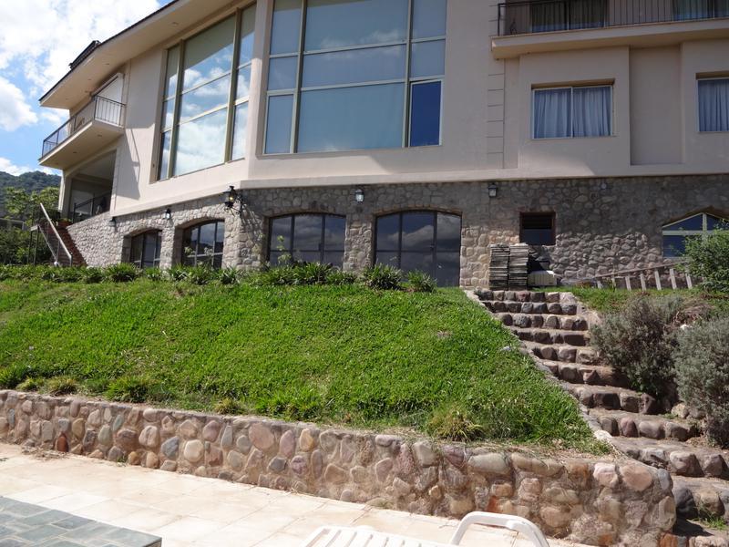 Casa venta - 5 dormitorios 6 baños - 11500mts2 totales  - Club de Campo Altos de San Lorenzo