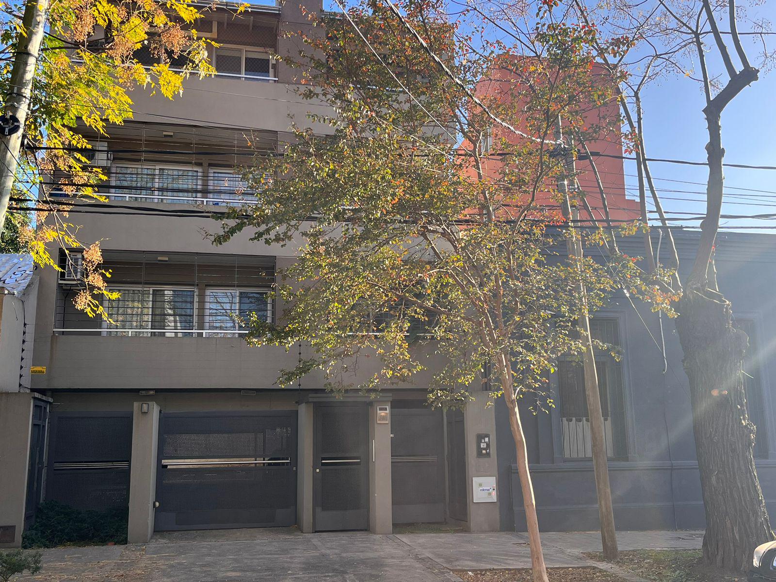 Departamento en Venta en  3 ambientes San Isidro- Cochera doble y baulera