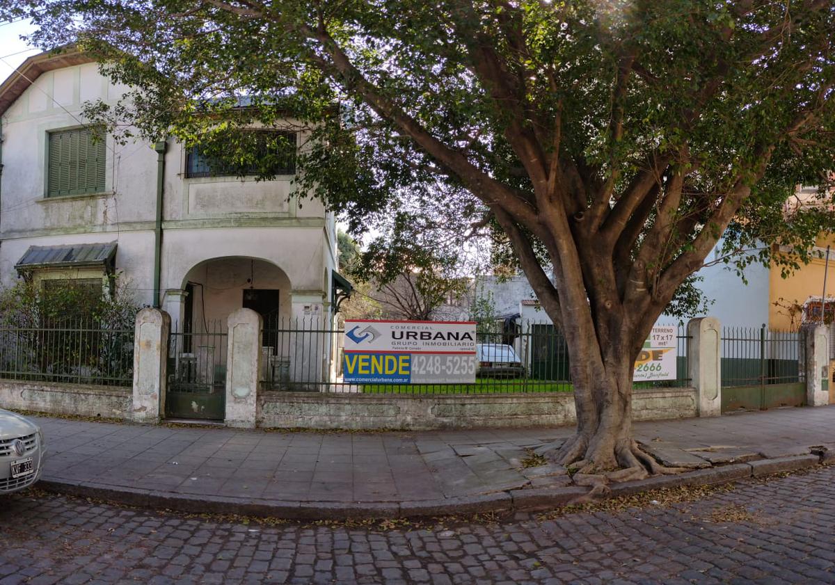 Casa a reciclar en el centro de Remedios de Escalada