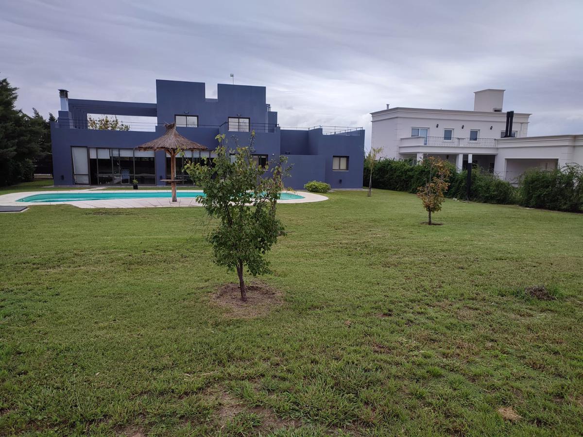 Casa en alquiler en  La Cascada Country Golf Club