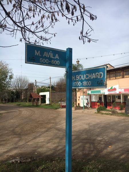 Casa Dos dormitorios - Funes con Amplio Jardín.