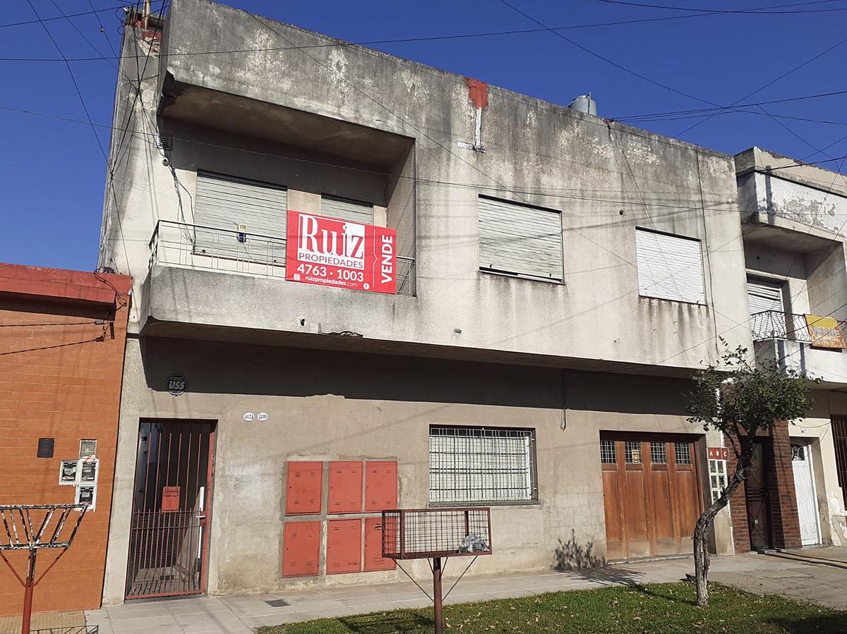 VENTA PROPIEDAD MULTIFAMILIAR EN CARAPACHAY