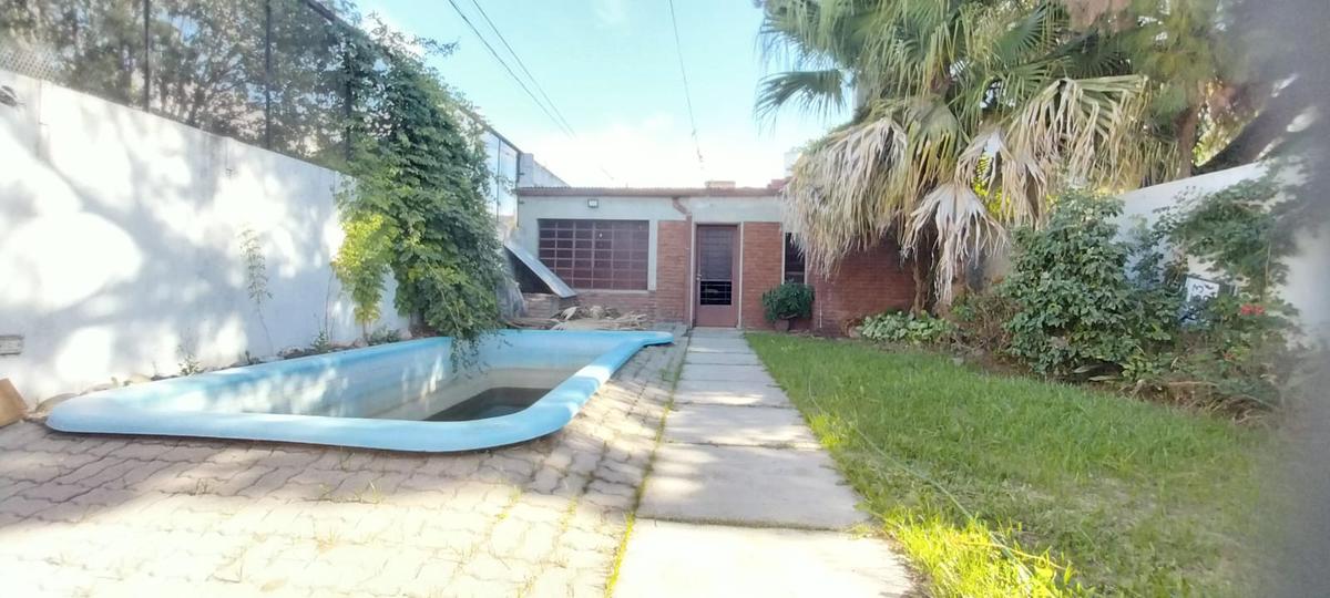 Casa en  venta, 3 Dormitorios, parque, pileta, garage