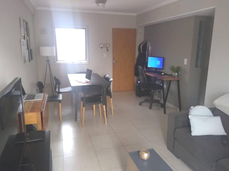 IMPECABLE DEPARTAMENTO EN VENTA