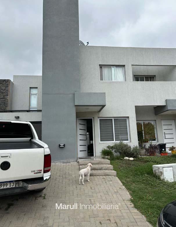 Duplex en venta Altos de manantiales 3 dormitorios seguridad Apto credito