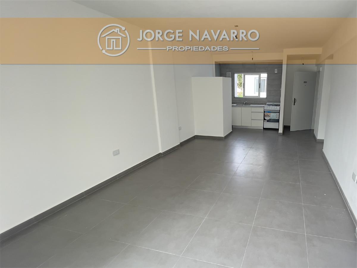 Departamento 2 Amb. al fente!!! - Villa Ballester Centro