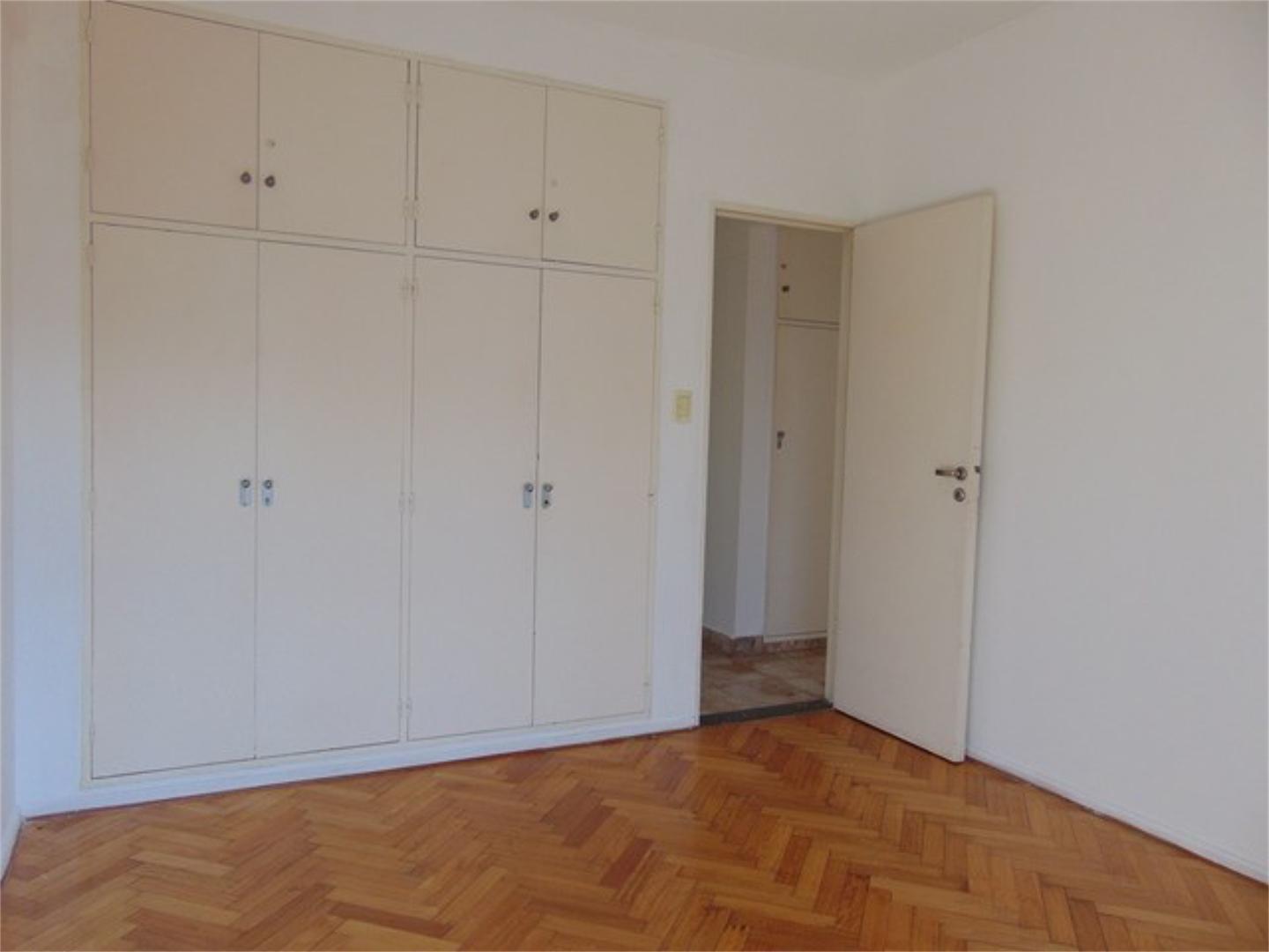 Departamento de 2 Ambientes en Floresta Piso Alto