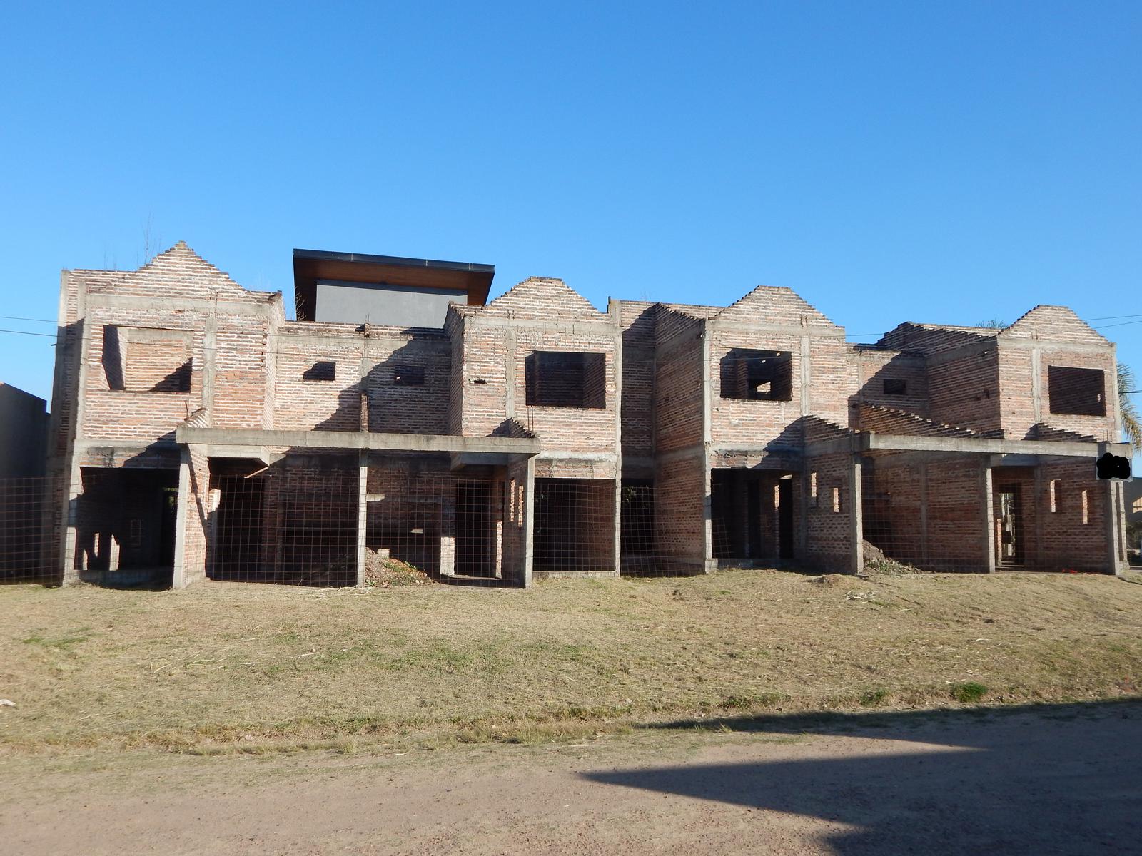 Construccion de 4 departamentos. Excelente esquina. Gran oportunidad. SAN JOSE. ENTRE RIOS.