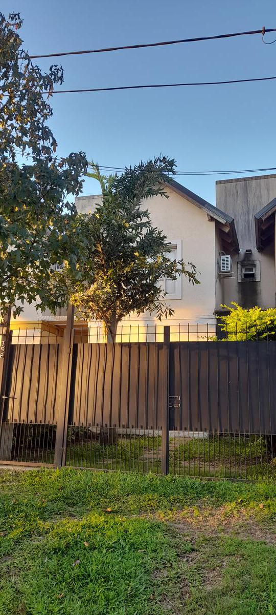 CASA a la VENTA, DUPLEX, ubicado en Bv. Guemes 356 - Colón, Entre Ríos