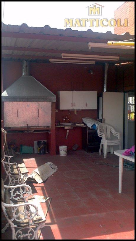 Depto. 4 ambientes con 4 baños y Terraza propia en San Martin Ctro