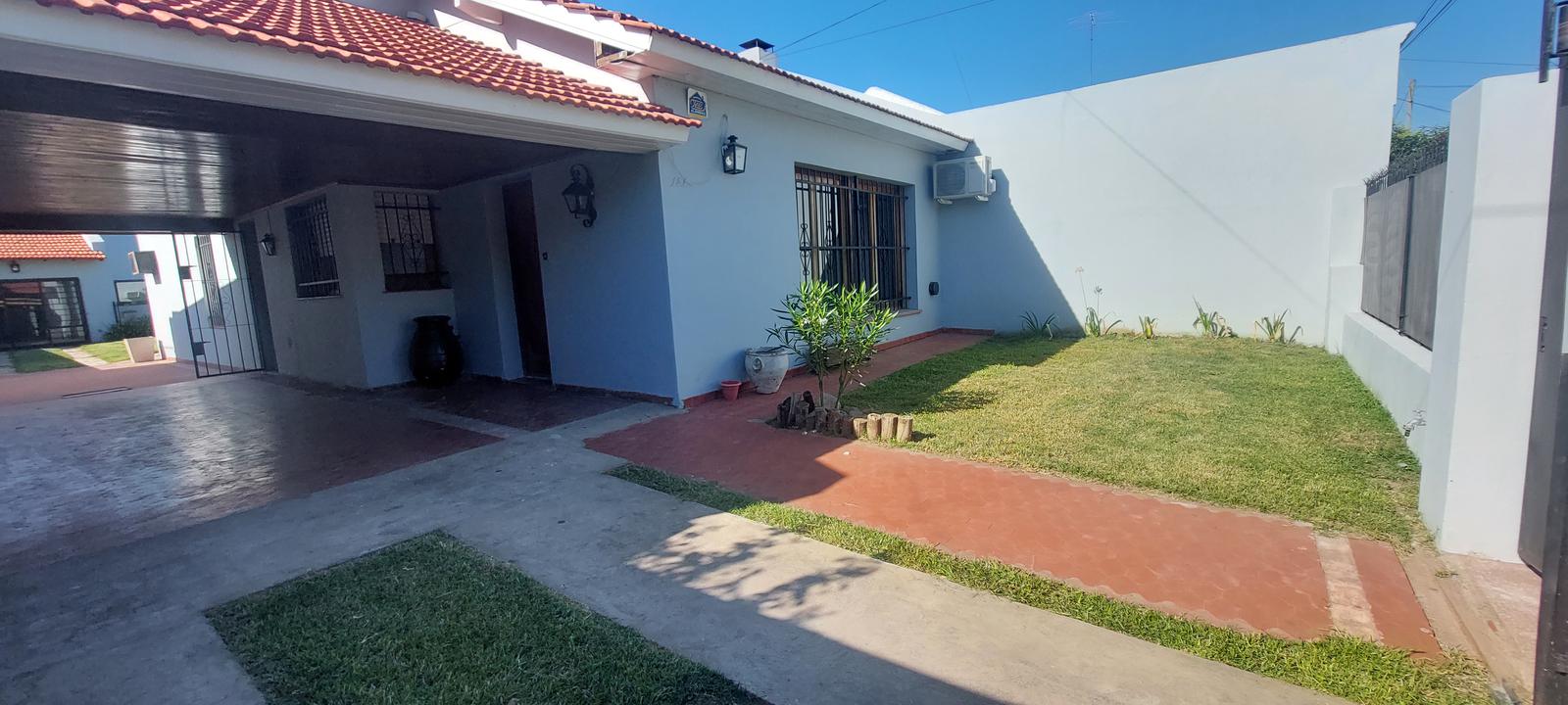 Casa de 4 amb. a la venta en el centro de Cañuelas