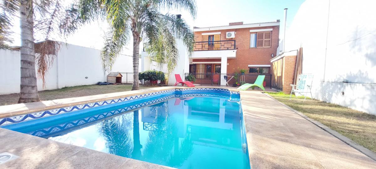 CASA EN VENTA VILLA BELGRANO 4 DORMITORIOS