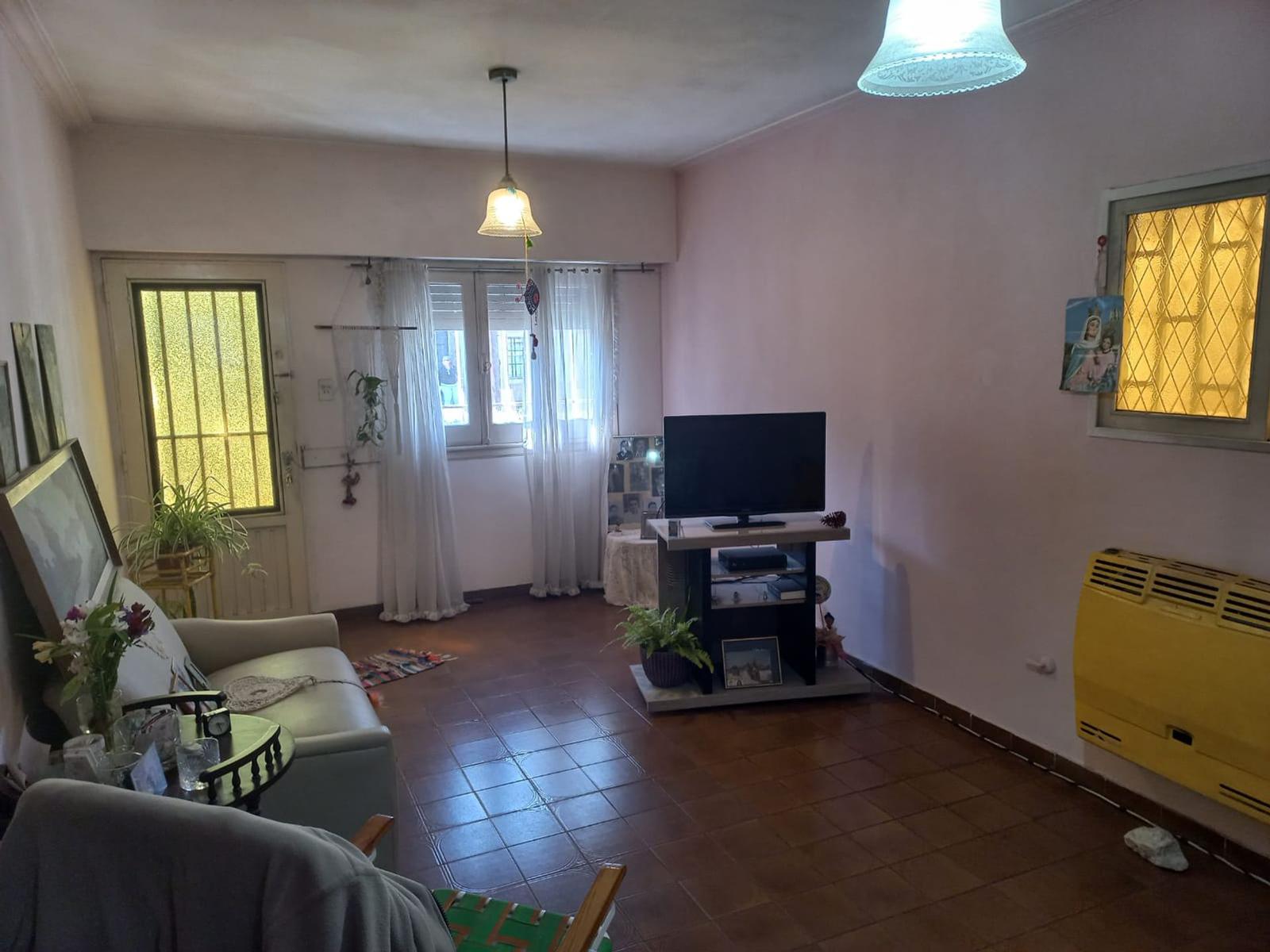 VENTA - Casa - 2 dormitorios - Ludueña, Rosario