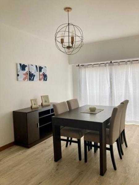 Venta de departamento 2 ambientes a la calle con balcón fran