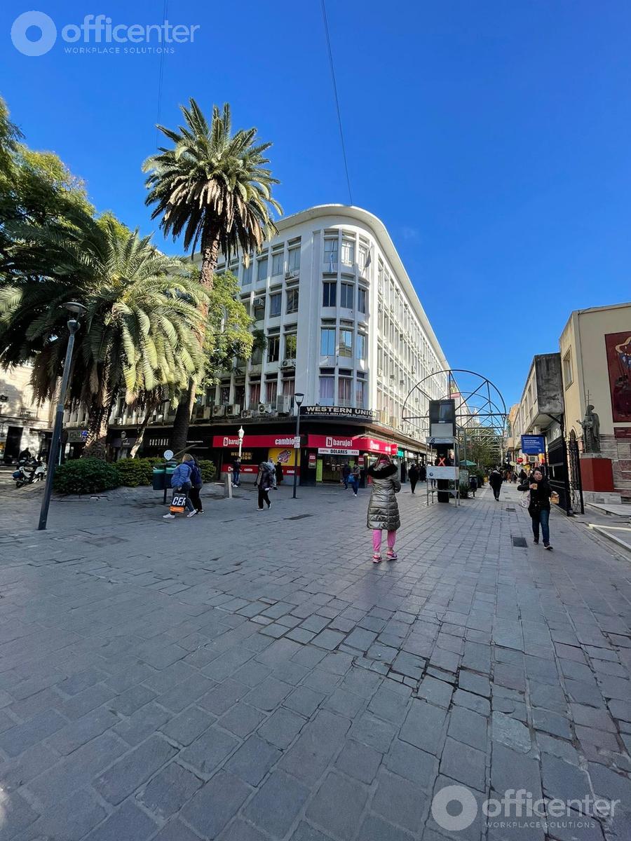 Local Comercial 77 m2 -Alquiler - Al lado de esquina emblemática  de Córdoba -Peatonal Zona Centro