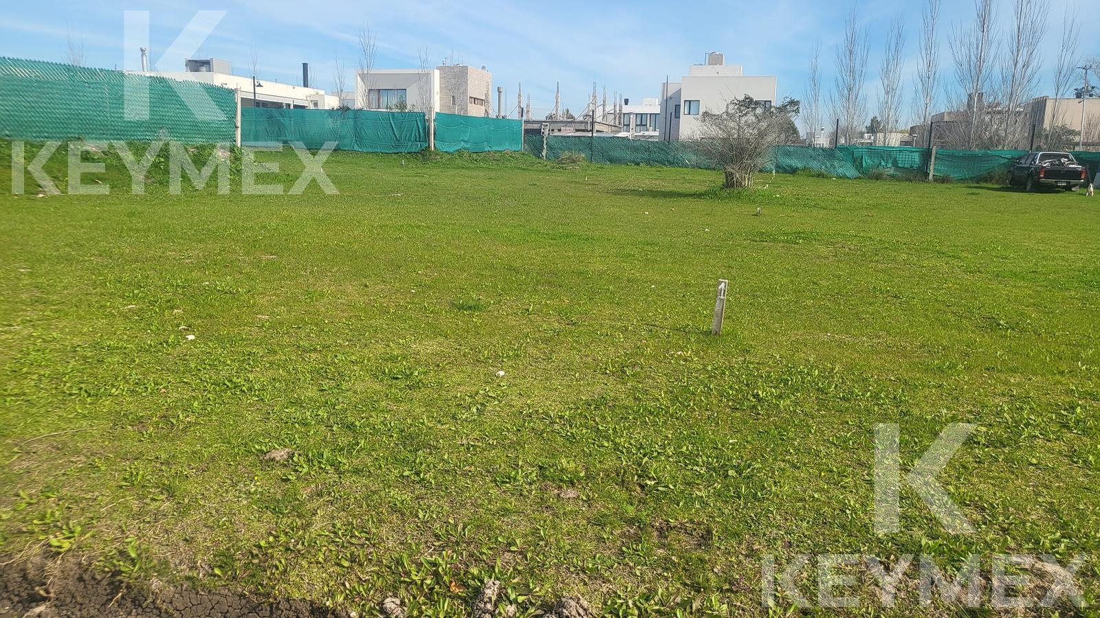 Terreno/Lote en  venta en Barrio cerrado, Joaquin Gorina, La Plata