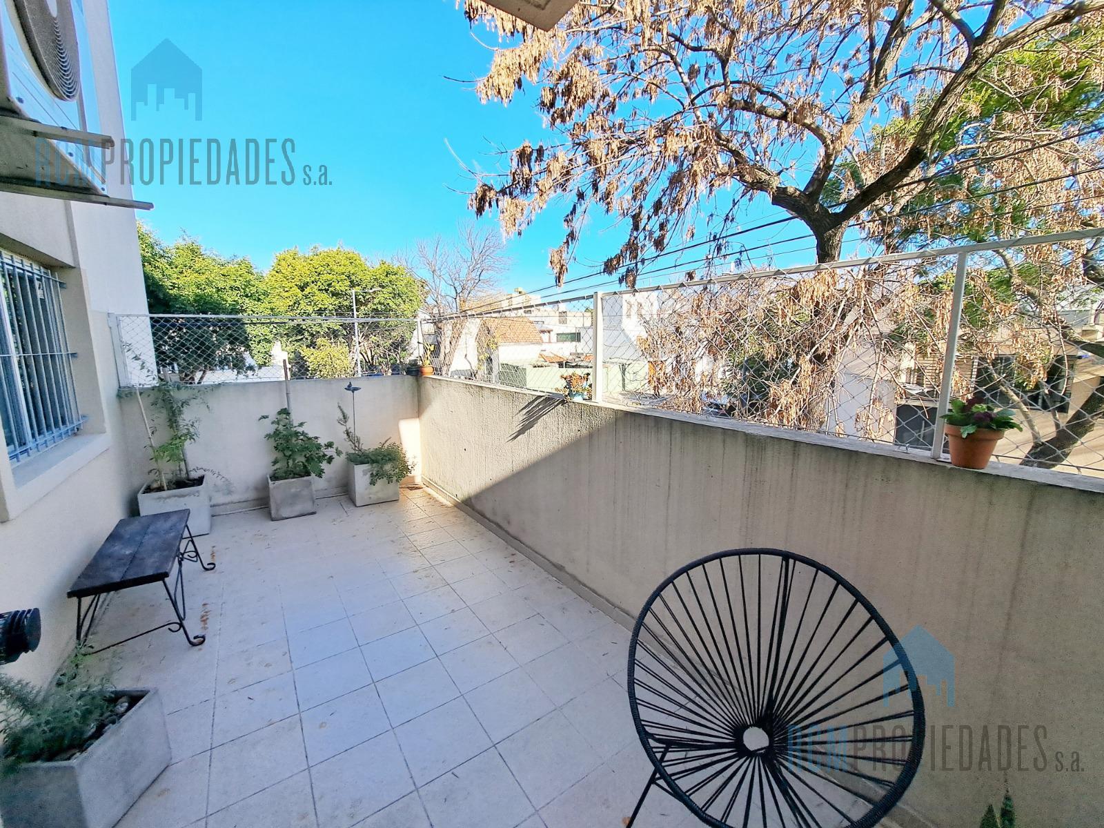 Venta Departamento 3 ambientes Coghlan balcon terraza parrilla cochera