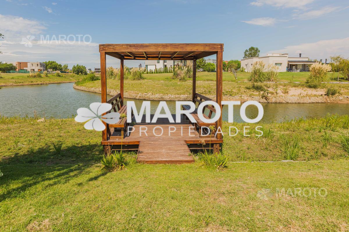 LOTE EN VENTA CON MUELLE EN EL CANTON - MAROTO PROPIEDADES